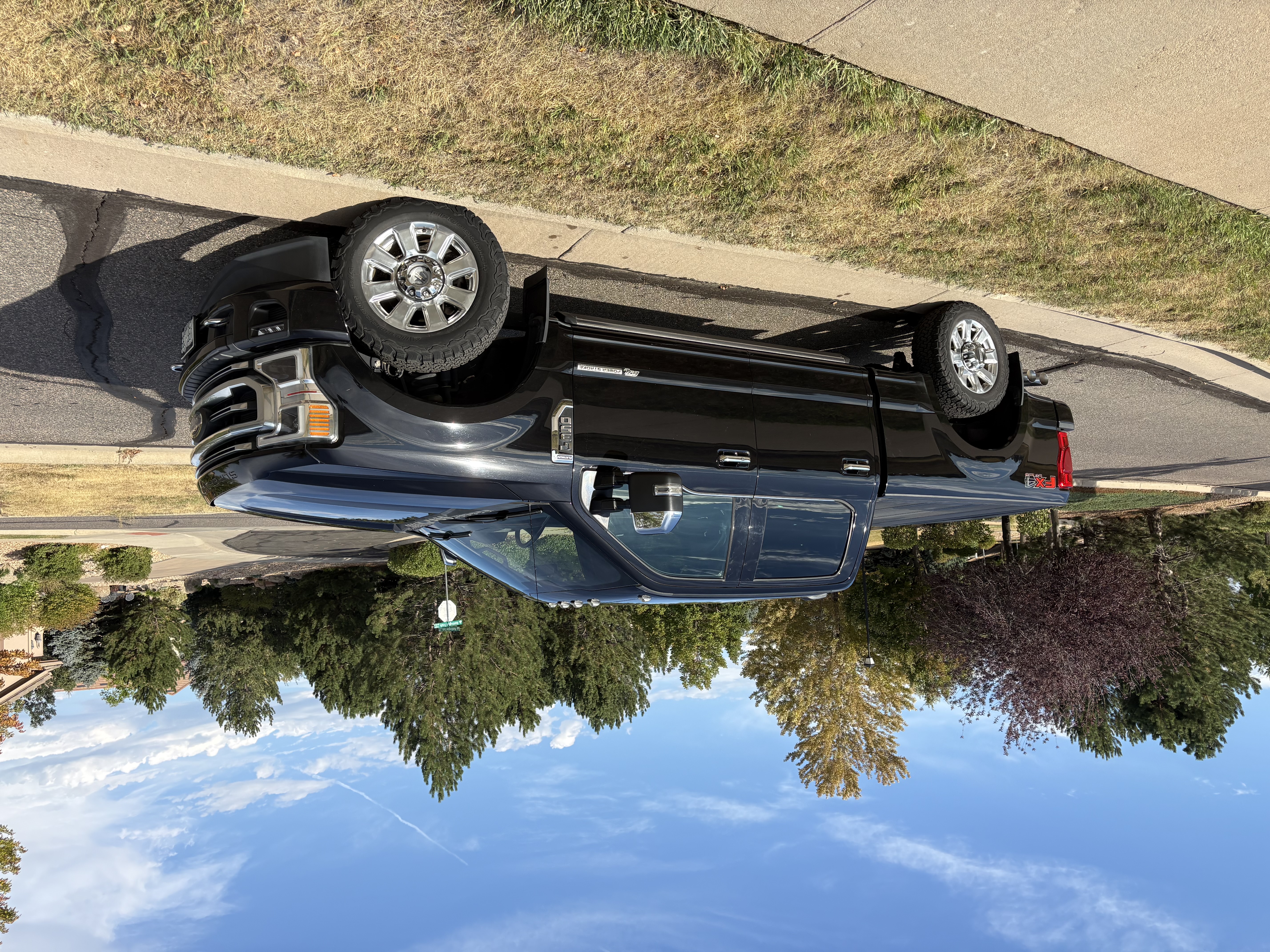 Used 2020 Ford F350 Platinum AWD/4WD image 1