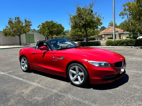 Used 2015 BMW Z4 sDrive28i image 10
