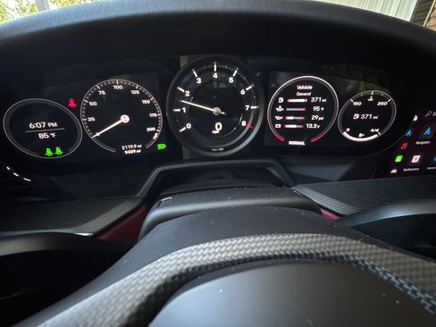 Used 2023 Porsche 911 Carrera S image 27