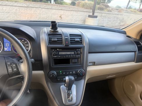 Used 2011 Honda CR-V LX image 12