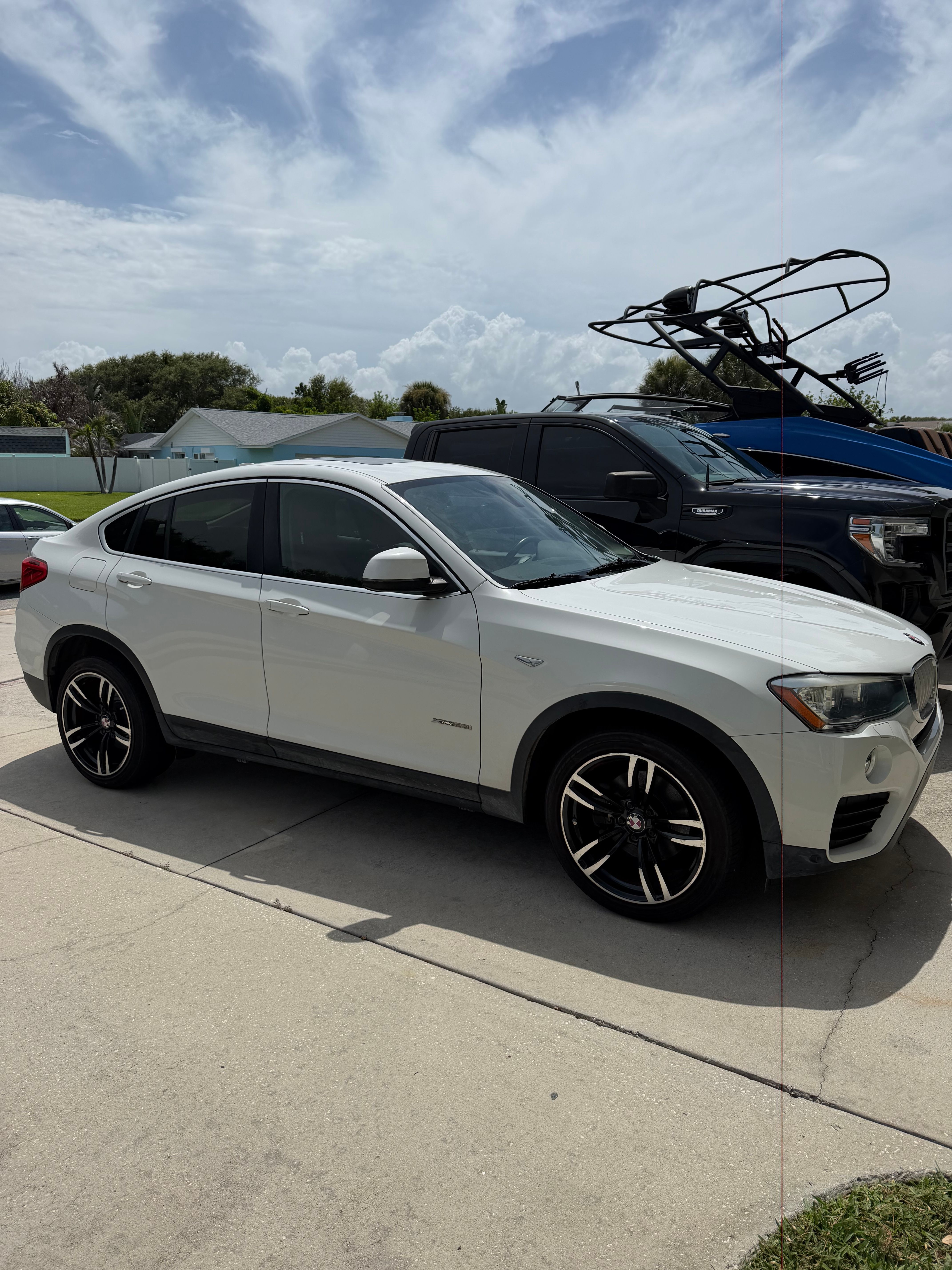 Used 2016 BMW X4 xDrive28i AWD/4WD image 1