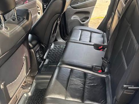 Used 2013 Jeep Grand Cherokee Laredo image 9