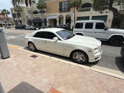 Used 2018 Rolls-Royce Ghost RWD image 8