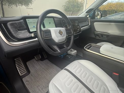 Used 2022 Rivian R1T Launch Edition image 19