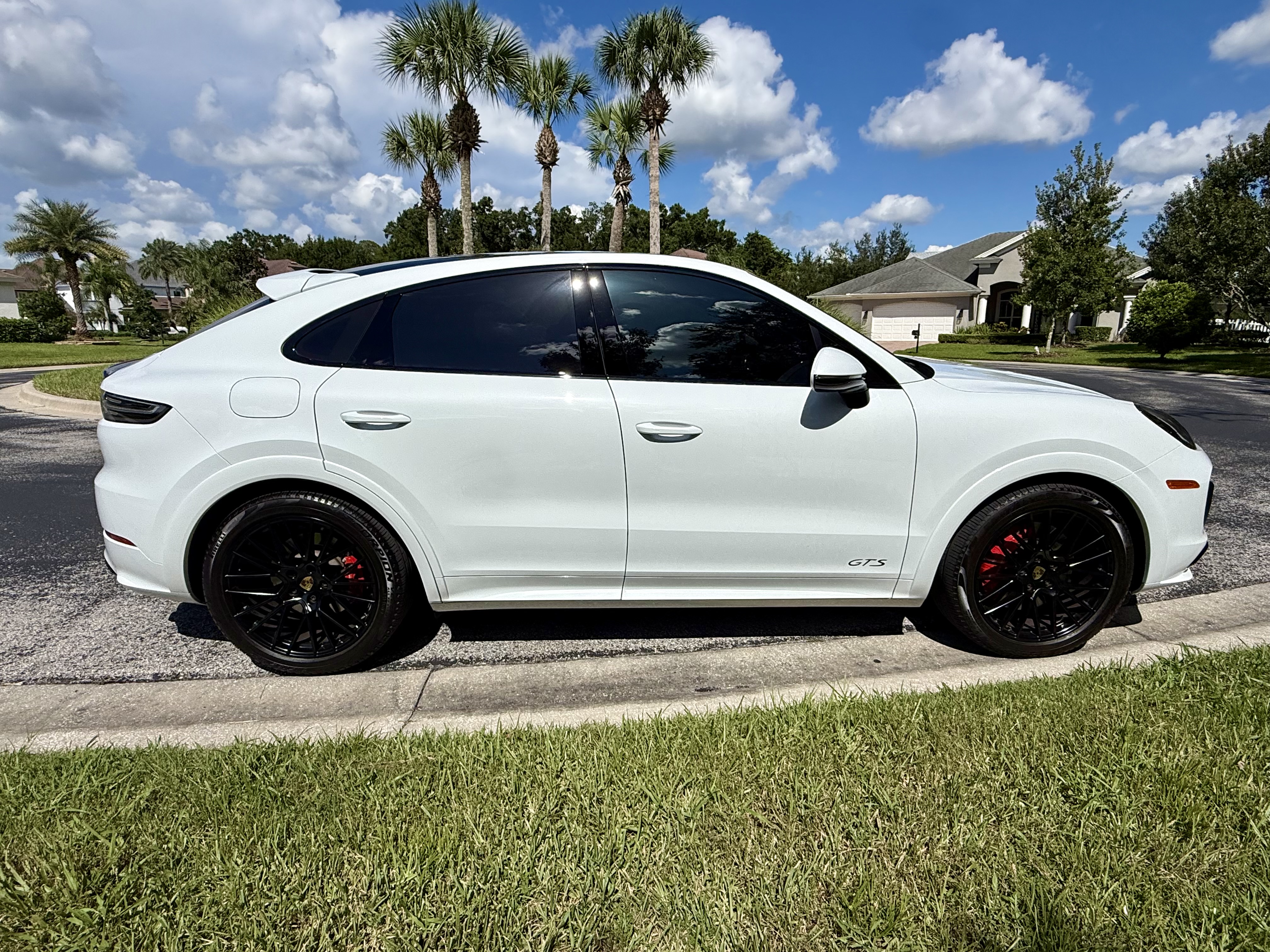 Used 2021 Porsche Cayenne GTS AWD/4WD image 9