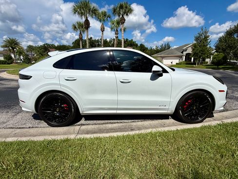 Used 2021 Porsche Cayenne GTS AWD/4WD image 9