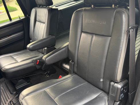 Used 2017 Ford Expedition Platinum AWD/4WD image 22