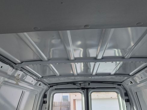 Used 2003 Ford E-250 and Econoline 250 image 8