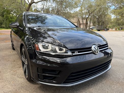 Used 2016 Volkswagen Golf R 4-Door AWD/4WD image 10