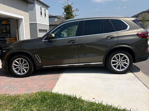 Used 2023 BMW X5 xDrive40i w/ Premium Package image 10