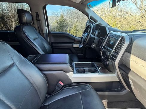 Used 2017 Ford F250 Lariat w/ Lariat Value Package image 17