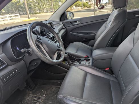Used 2019 Hyundai Tucson Limited image 5