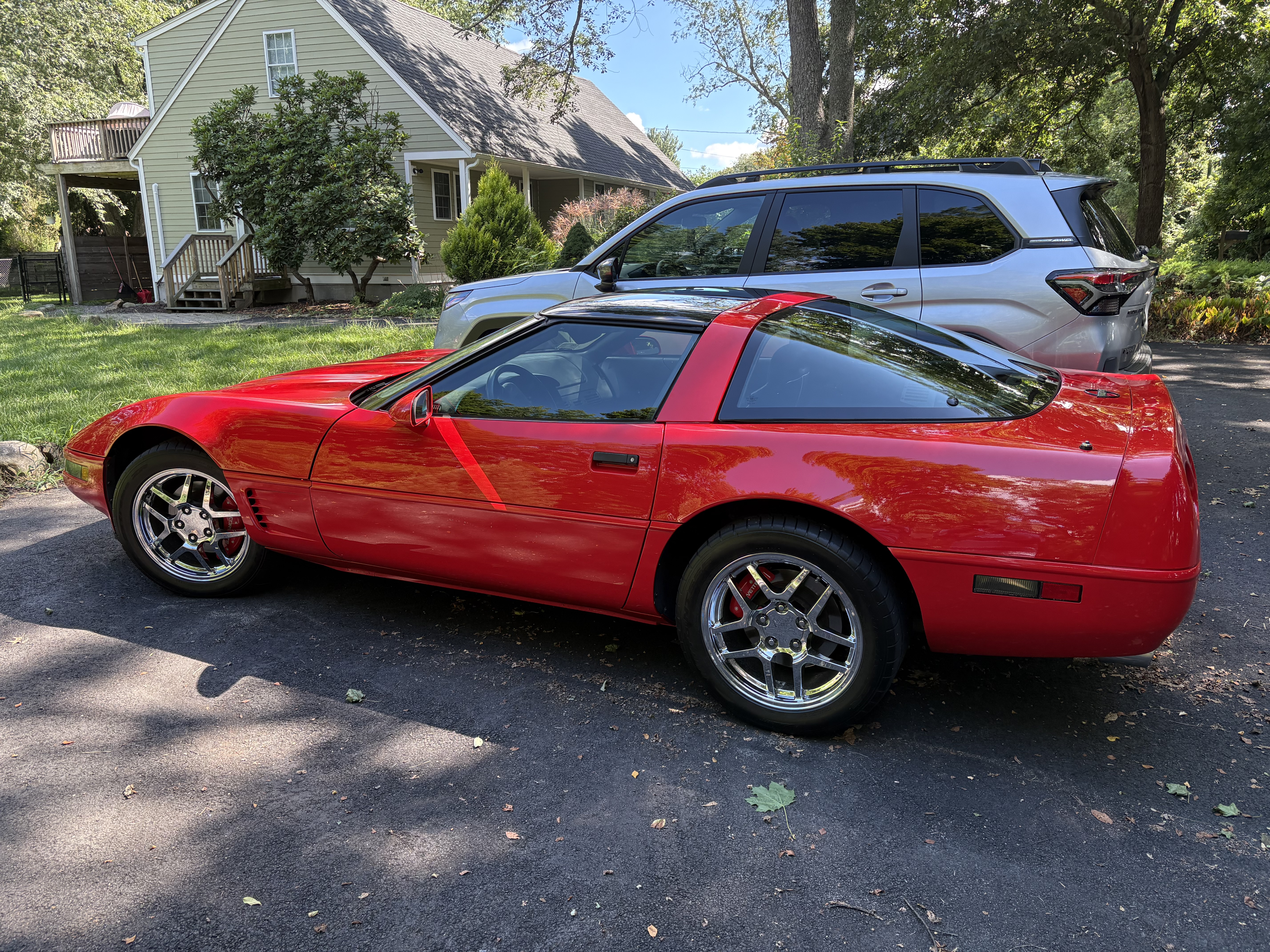 Used 1994 Chevrolet Corvette Coupe RWD image 1