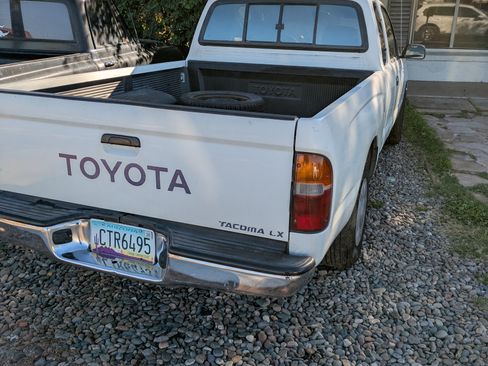 Used 1995 Toyota Tacoma 2WD Xtracab image 4