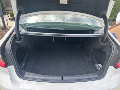 Used 2021 BMW 330i xDrive Sedan w/ Premium Package image 11