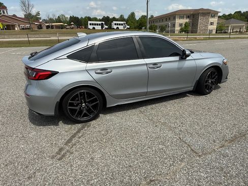 Used 2023 Honda Civic Sport Touring image 2