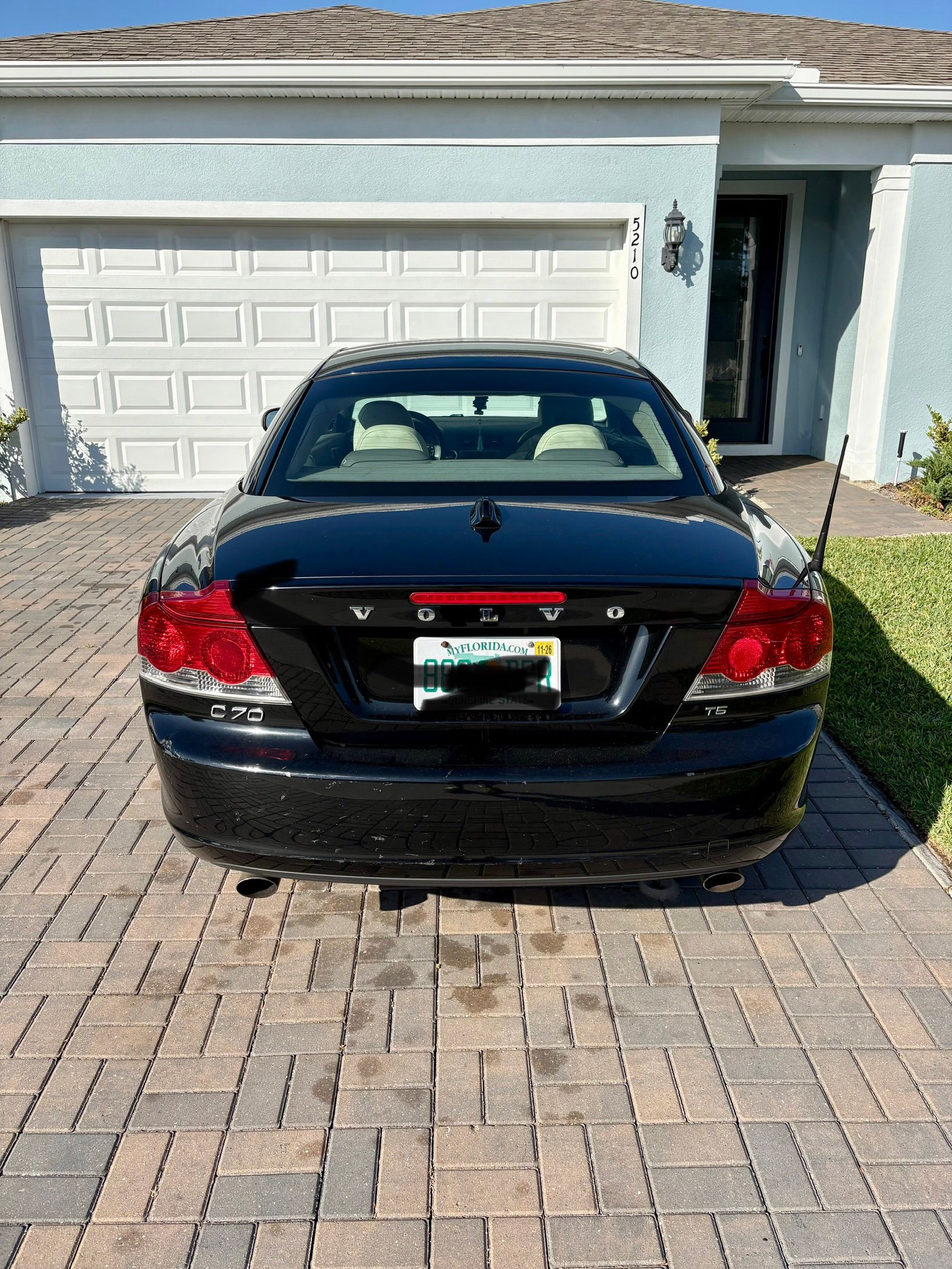 Used 2009 Volvo C70 T5 FWD image 4