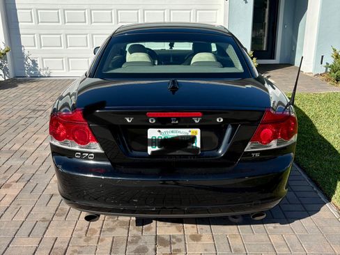 Used 2009 Volvo C70 T5 FWD image 3
