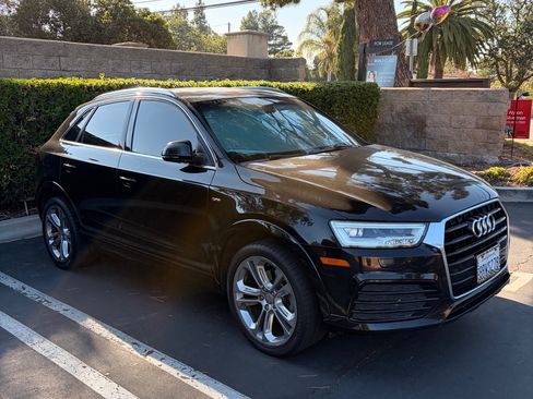 Used 2018 Audi Q3 2.0T Premium Plus w/ Premium Plus Package FWD image 5