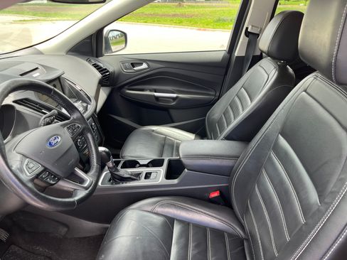 Used 2017 Ford Escape Titanium AWD/4WD image 13