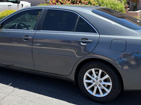 Used 2010 Toyota Camry XLE FWD image 2