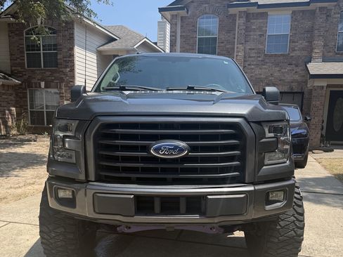 Used 2017 Ford F150 XL w/ Equipment Group 101A Mid RWD image 9