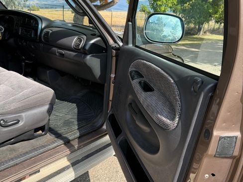 Used 2001 Dodge Ram 1500 Truck 4x4 Quad Cab image 10