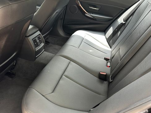 Used 2015 BMW 320i Sedan RWD image 12