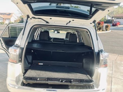 Used 2017 Toyota 4Runner Limited image 8