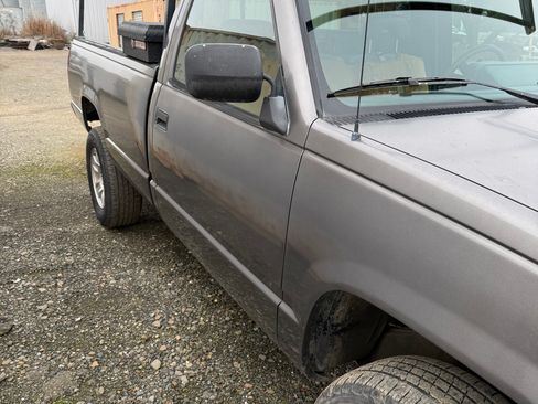 Used 1994 GMC Sierra 2500 SLE image 2