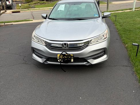 Used 2016 Honda Accord LX image 2