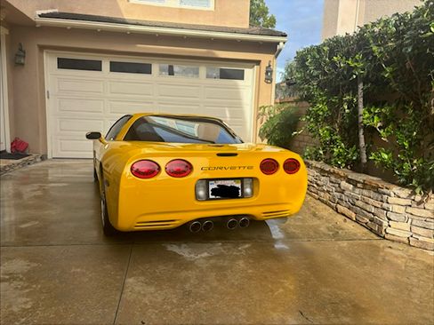 Used 2002 Chevrolet Corvette Coupe 2D w/ Preferred Equipment Group2 image 4