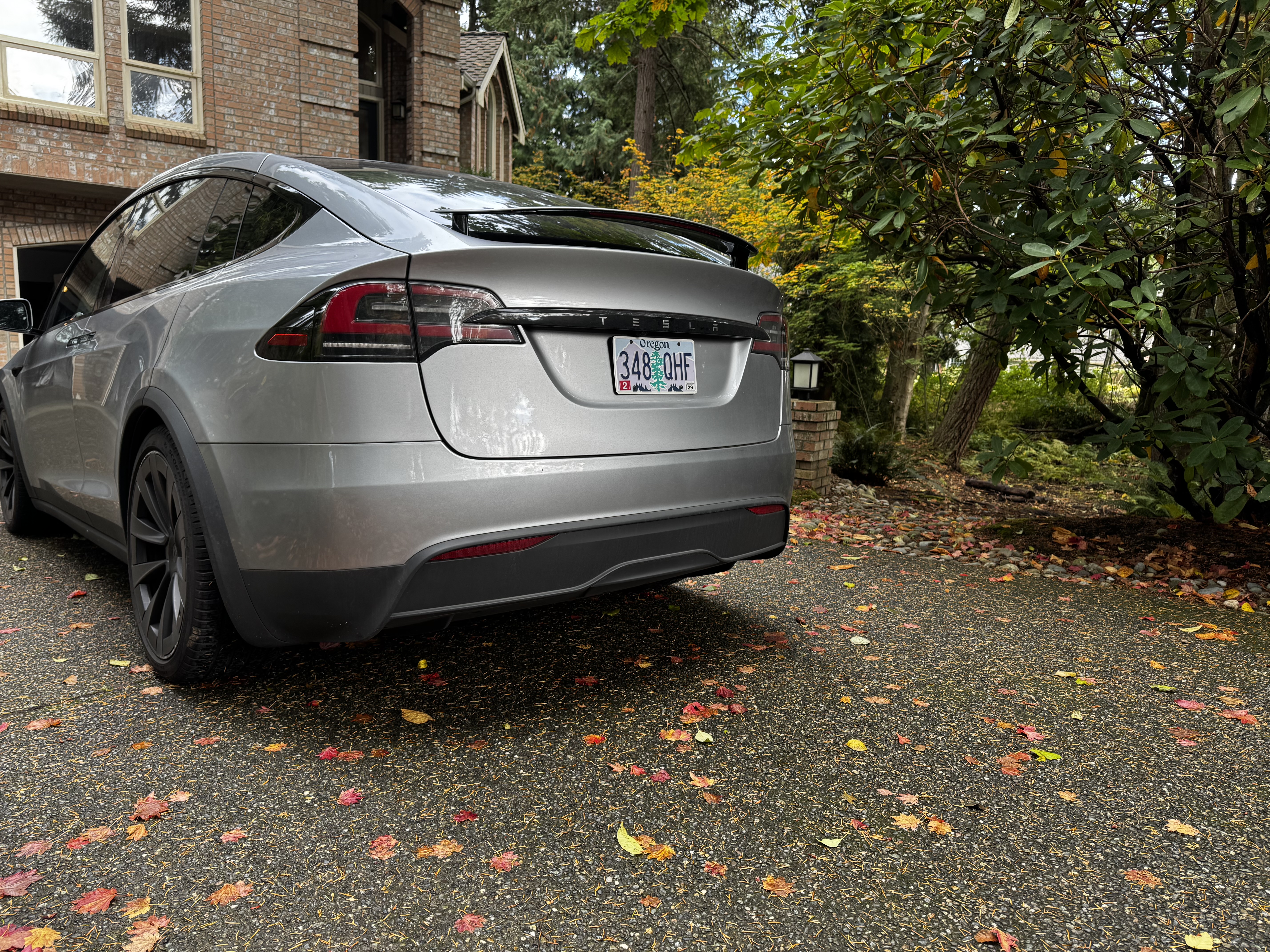 Used 2024 Tesla Model X AWD/4WD image 16