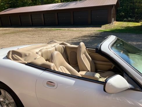 Used 1998 Jaguar XK8 Convertible image 11