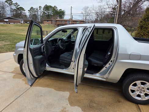 Used 2014 Honda Ridgeline RTS image 13