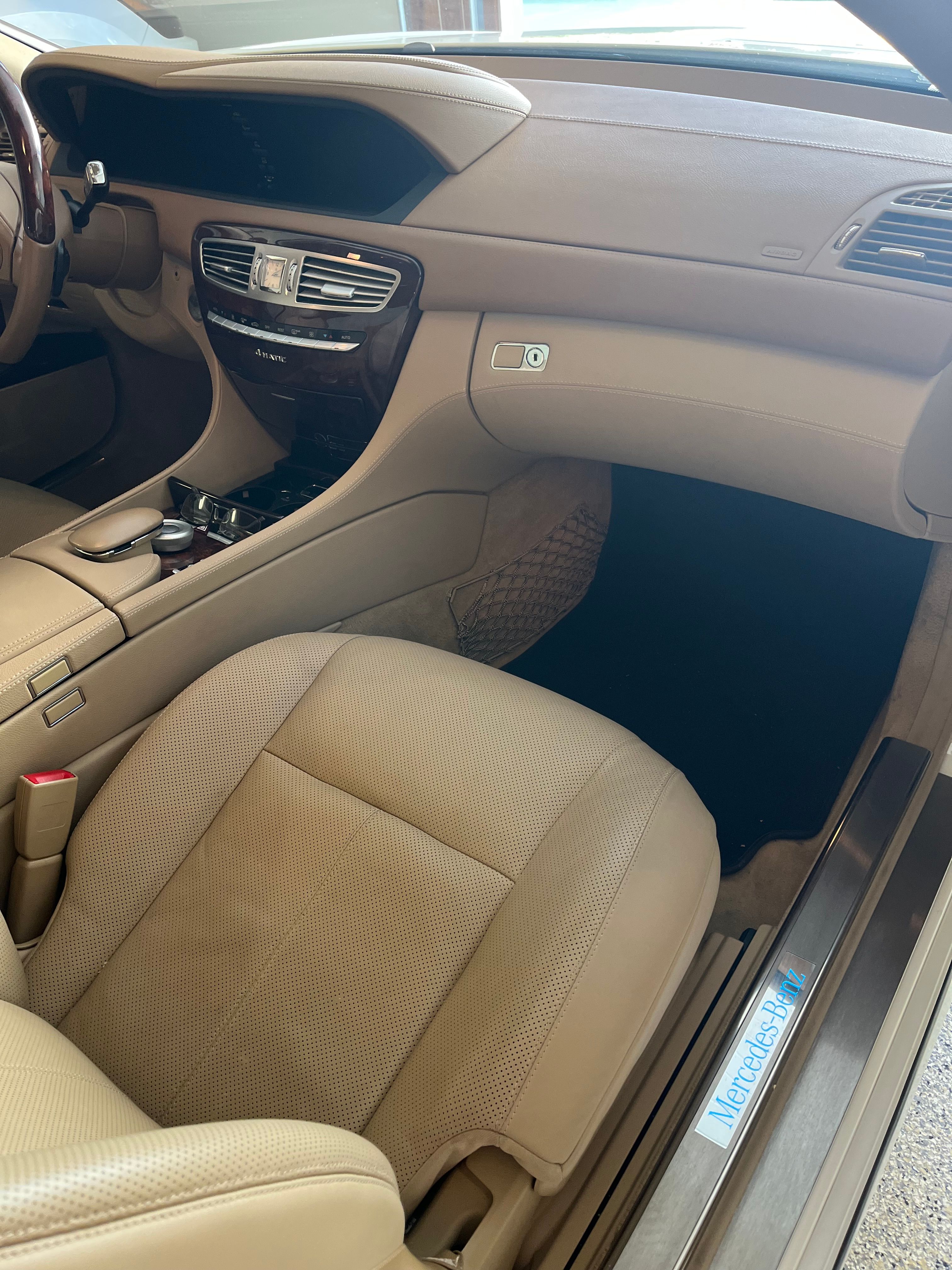 Used 2013 Mercedes-Benz CL 550 4MATIC image 17