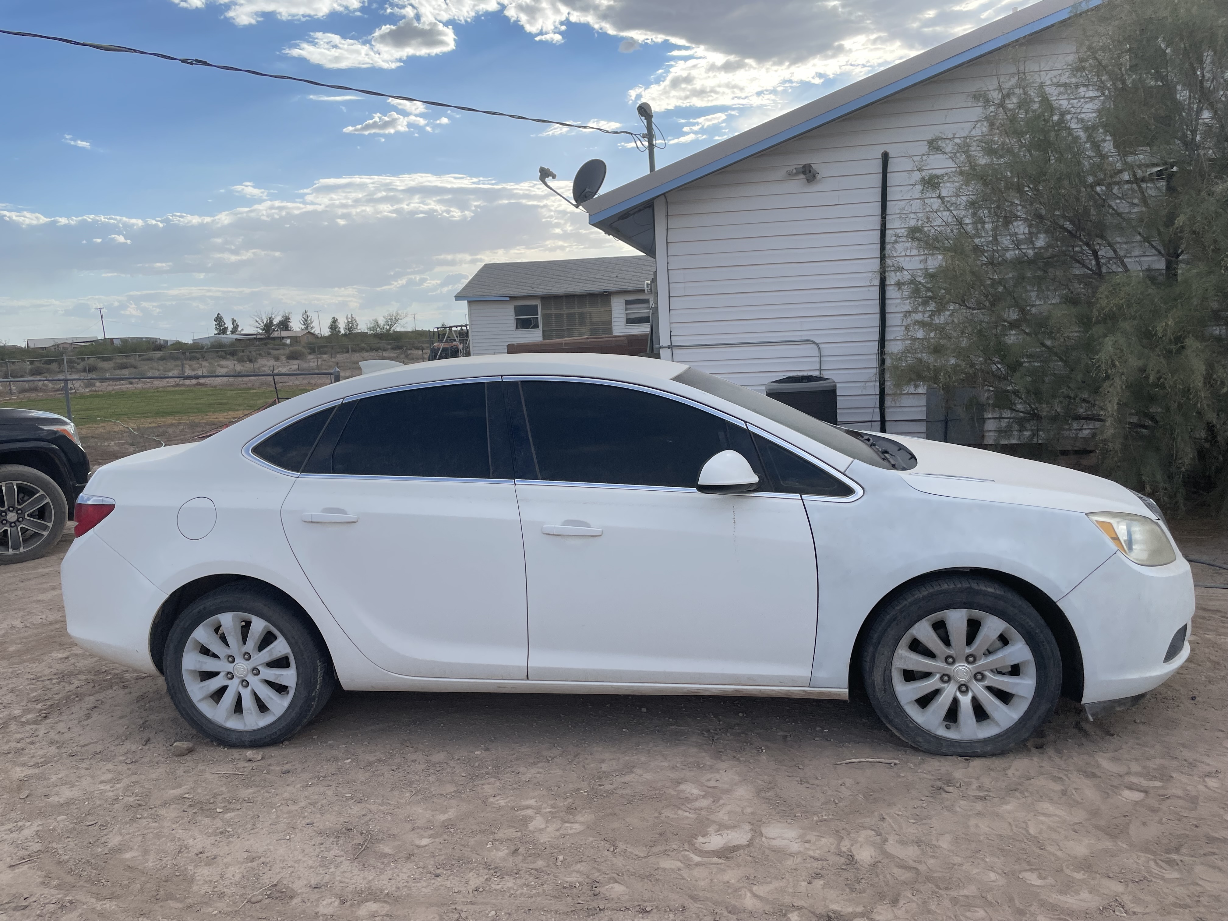 Used 2016 Buick Verano FWD image 14