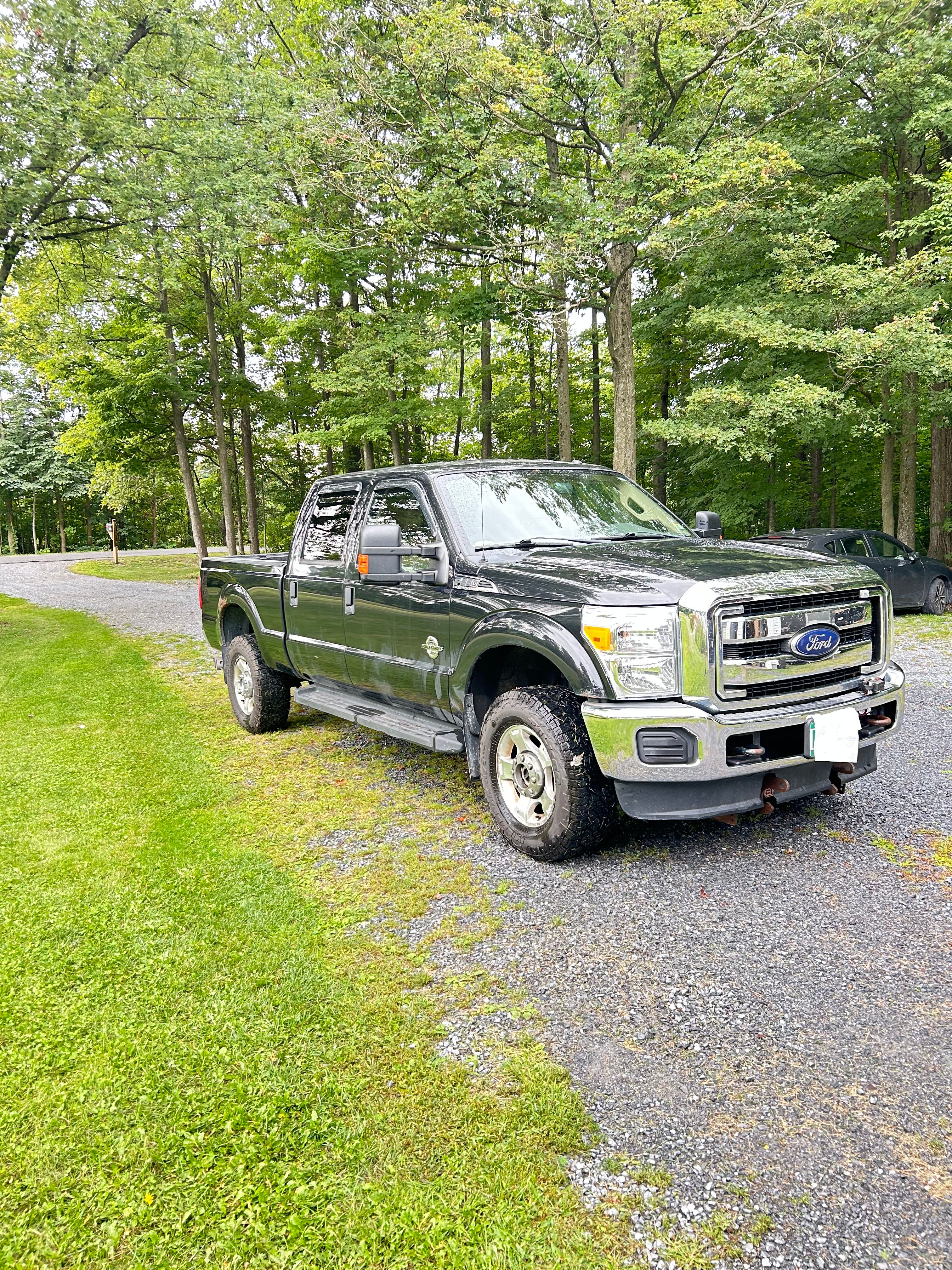 Used 2015 Ford F250 XLT w/ Snow Plow Prep Package AWD/4WD image 1