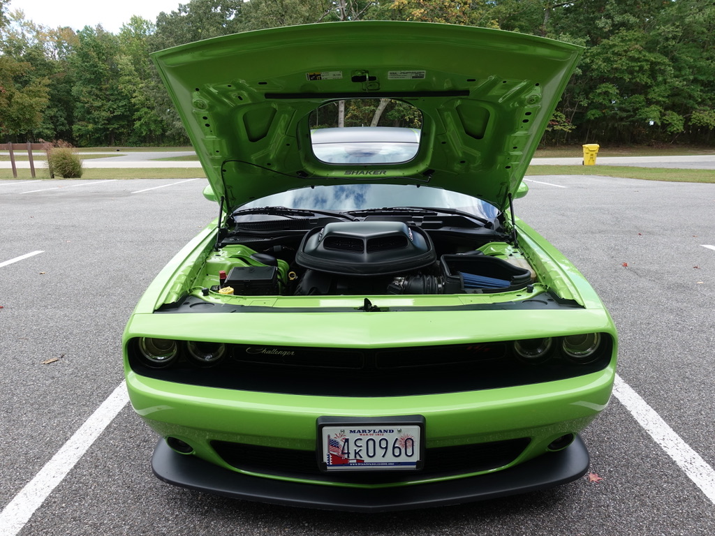 Used 2015 Dodge Challenger R/T Scat Pack RWD image 25