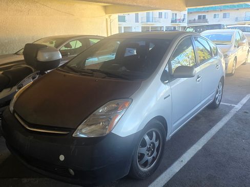 Used 2007 Toyota Prius Touring image 3