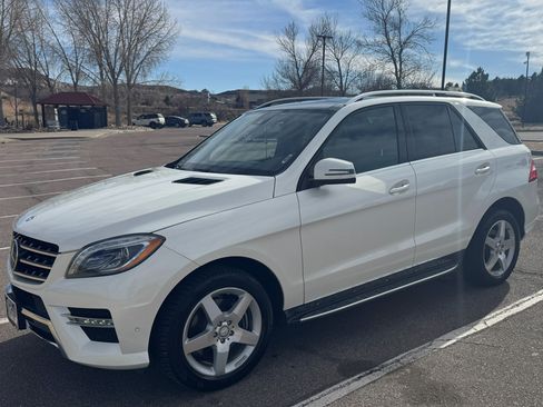 Used 2015 Mercedes-Benz ML 400 4MATIC image 2