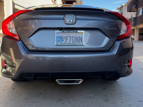 Used 2019 Honda Civic Sport image 11