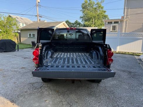 Used 2008 Dodge Ram 1500 Truck SLT image 9