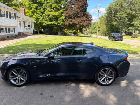 Used 2016 Chevrolet Camaro LT RWD image 5