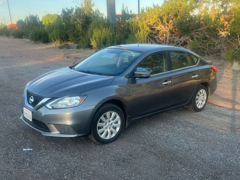 Used 2016 Nissan Sentra SV FWD image 10