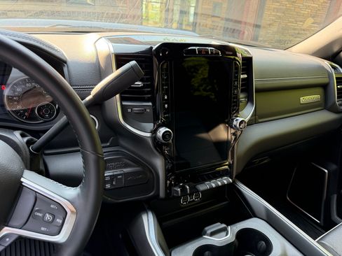 Used 2023 RAM 2500 Laramie w/ Night Edition AWD/4WD image 21