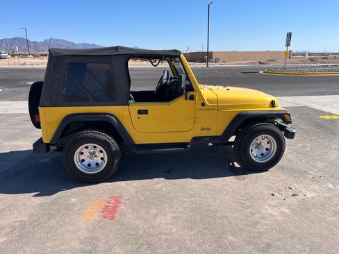 Used 2000 Jeep Wrangler SE image 5