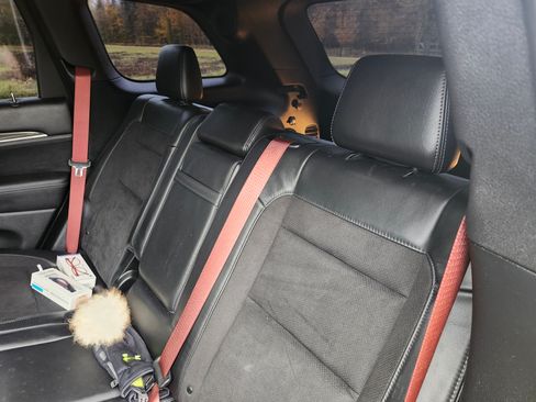 Used 2020 Jeep Grand Cherokee SRT image 8