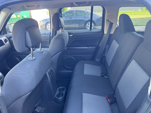 Used 2010 Jeep Patriot Sport FWD image 12