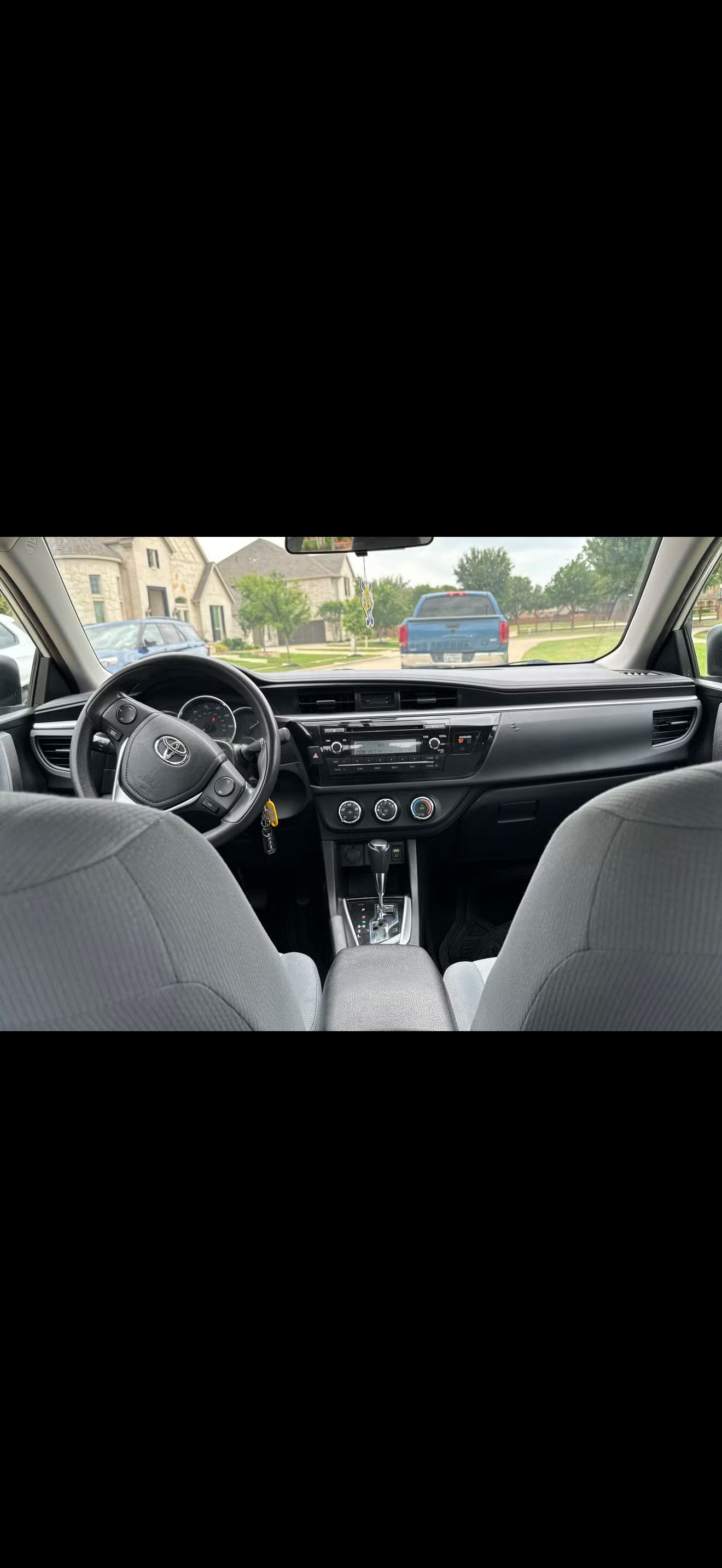 Used 2015 Toyota Corolla L FWD image 11